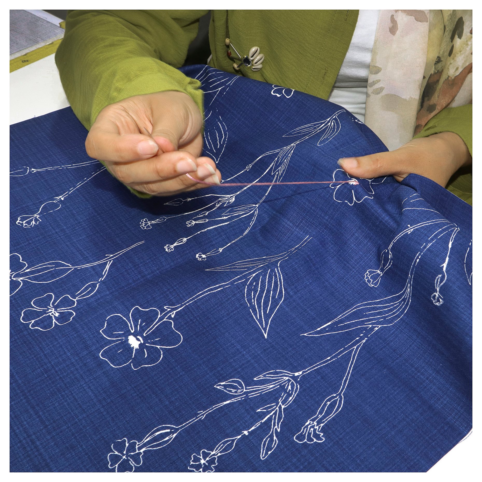 AKERNEJLIKA, cushion cover/ embroidery, 50x50 cm, 605.566.33