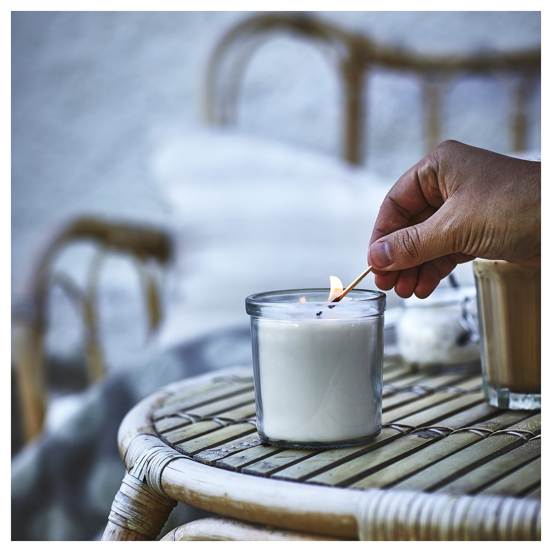 JÄMLIK, scented candle in glass/Vanilla, 40 hr, 705.021.78