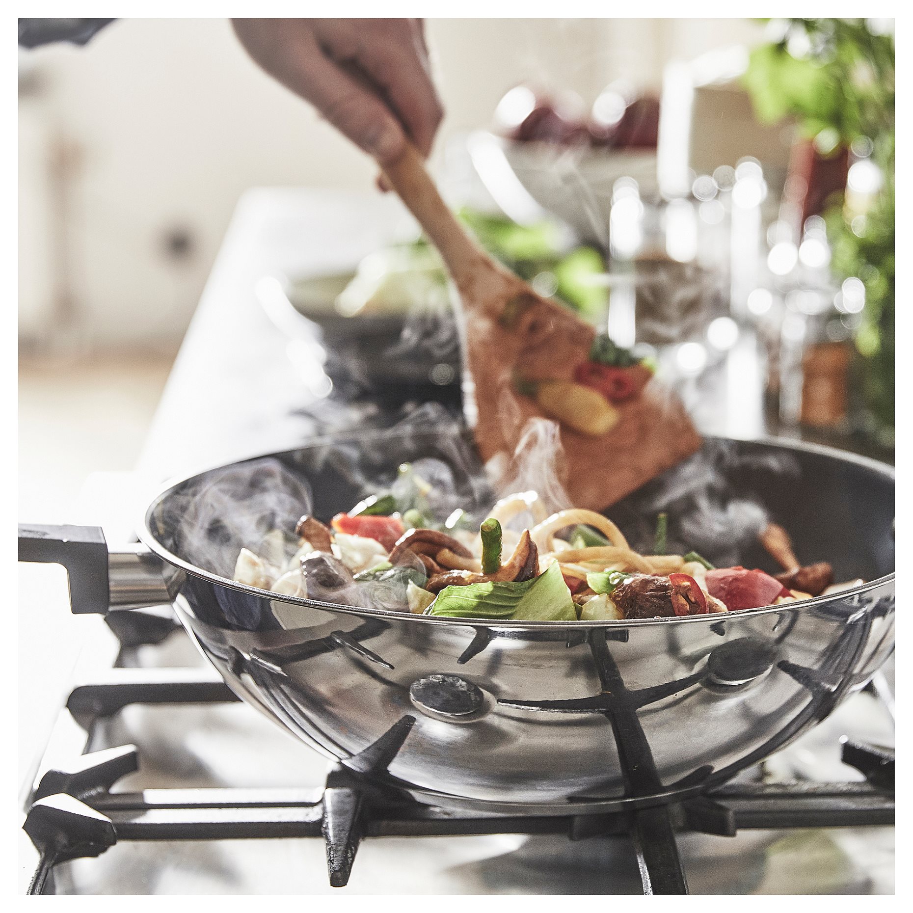 MIDDAGSMAT, wok/non-stick coating, 32 cm, 905.452.28