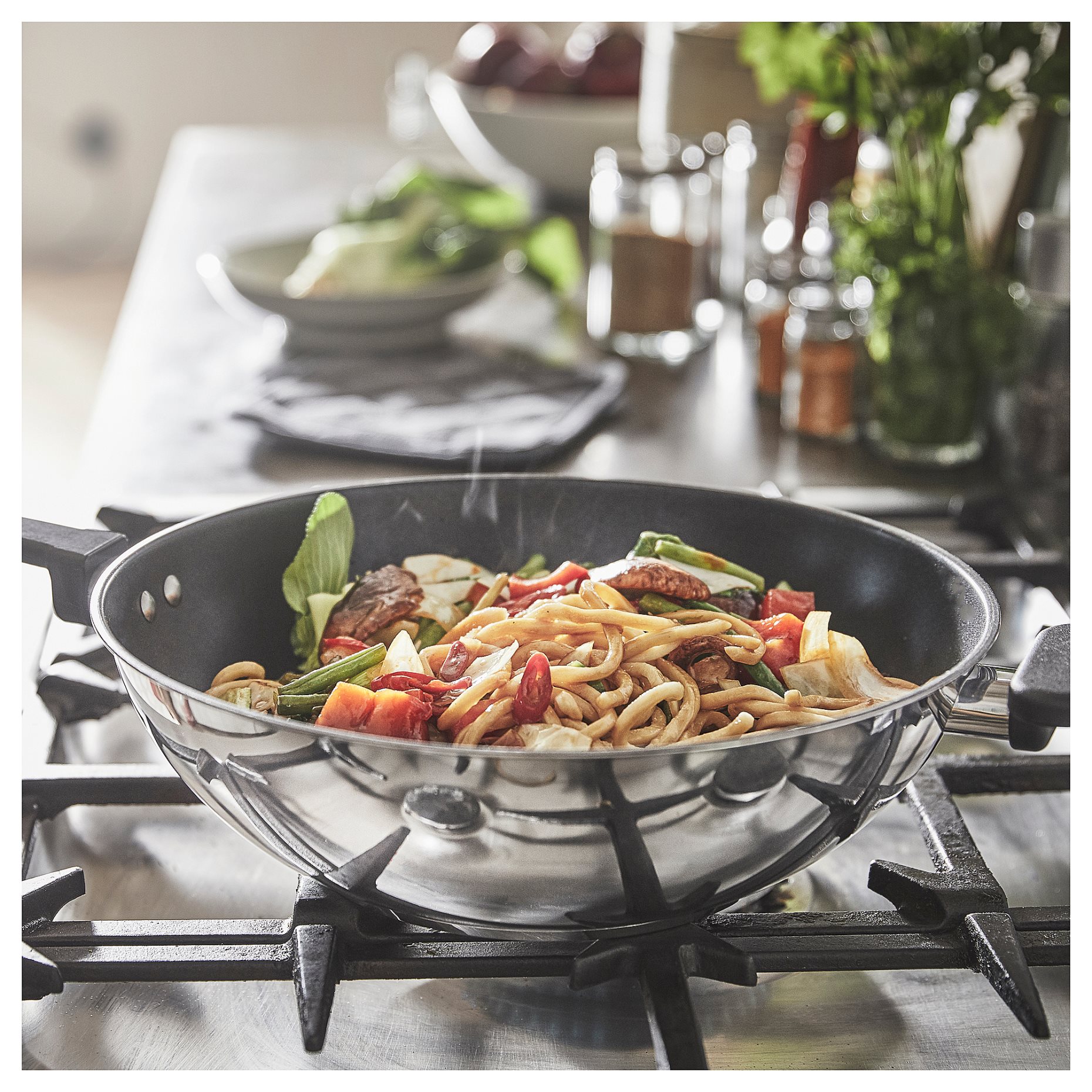 MIDDAGSMAT, wok/non-stick coating, 32 cm, 905.452.28