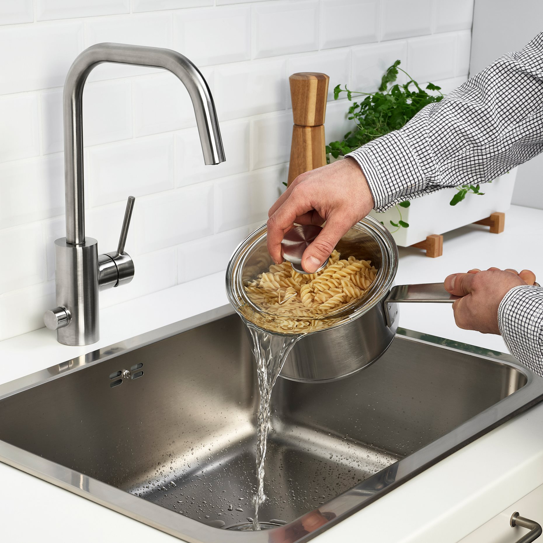HEMKOMST, saucepan with lid, 2 l, 405.131.59