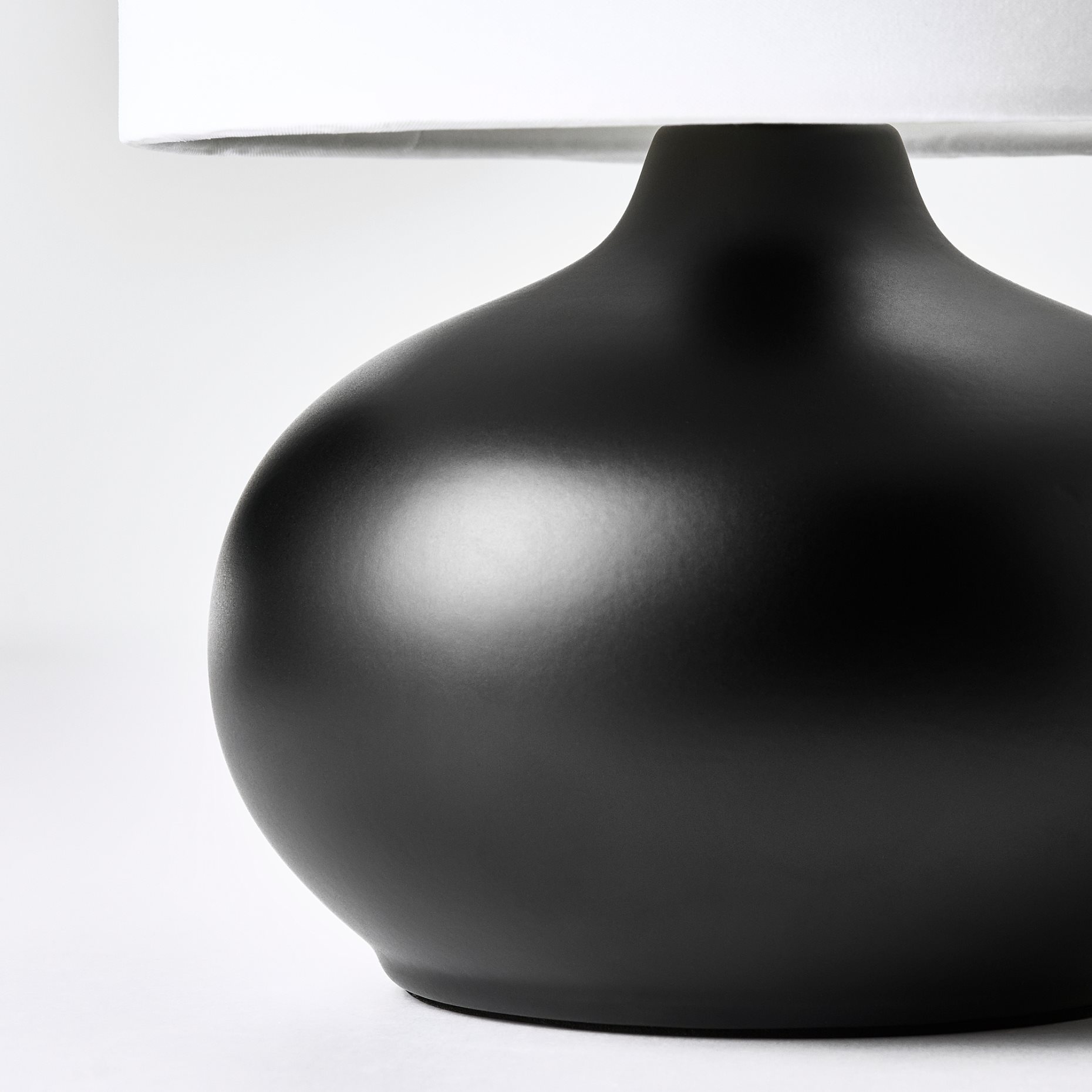 TVÄRFOT, table lamp, 504.675.24