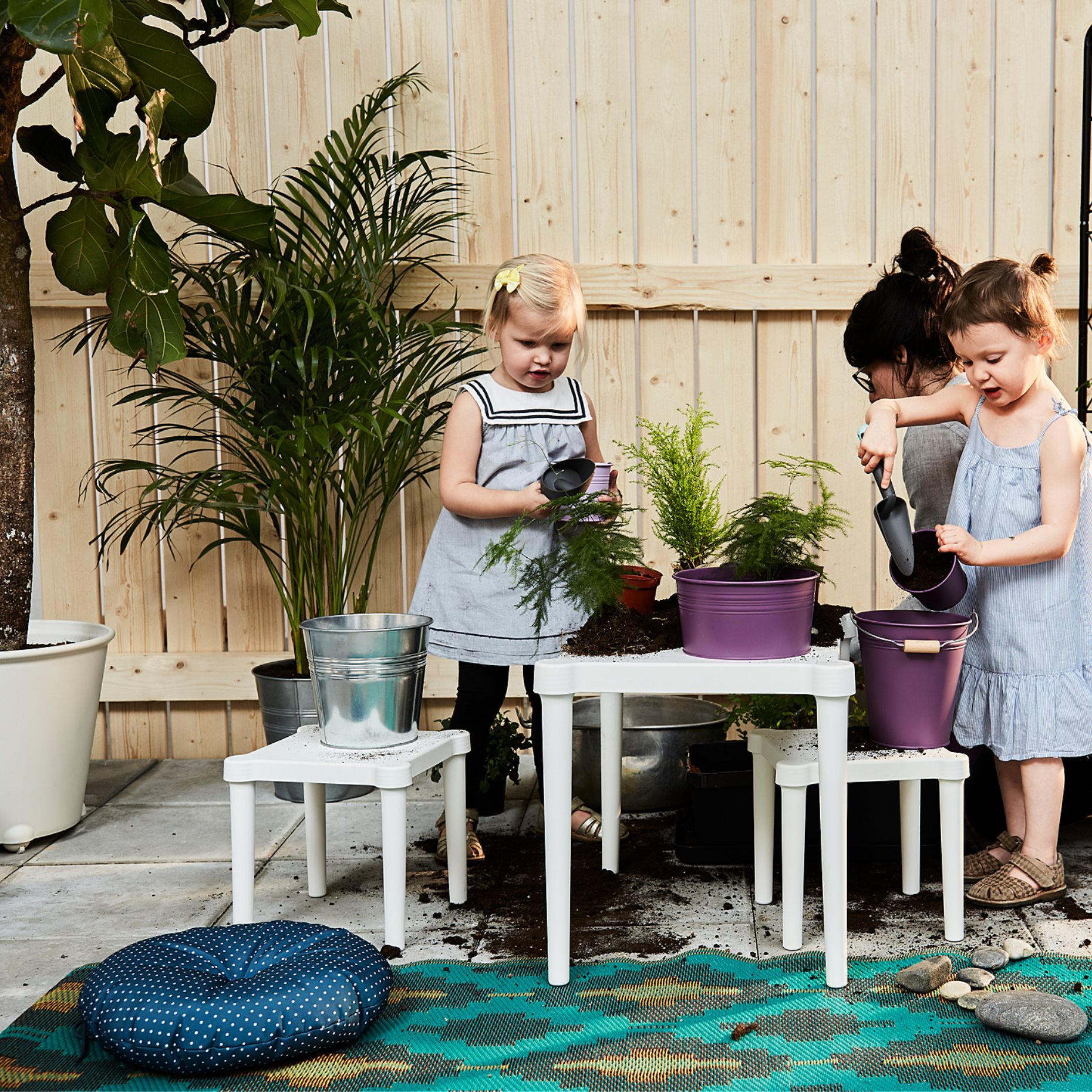 UTTER, children`s table, 603.577.37