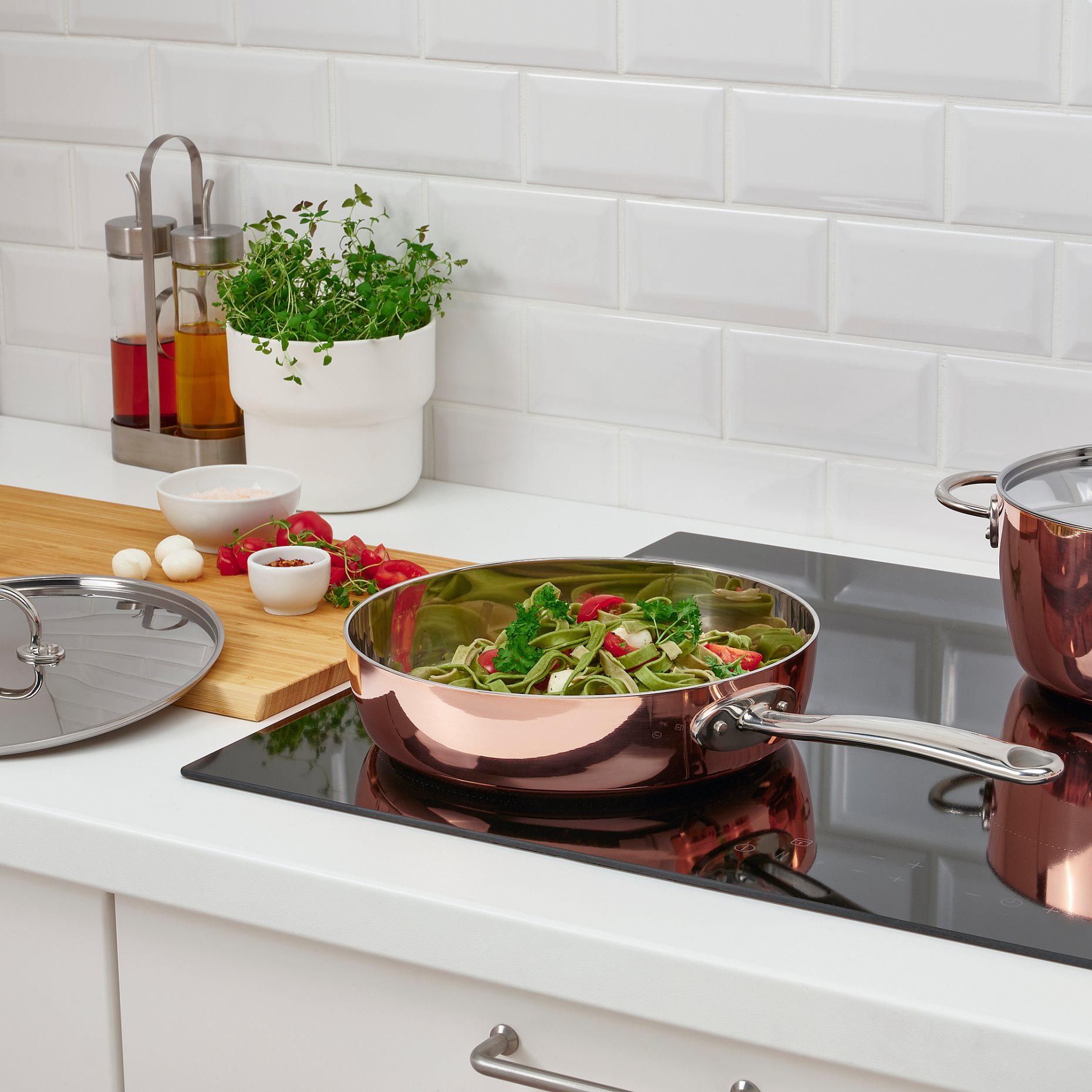 FINMAT, saute pan with lid, 25 cm, 605.175.71