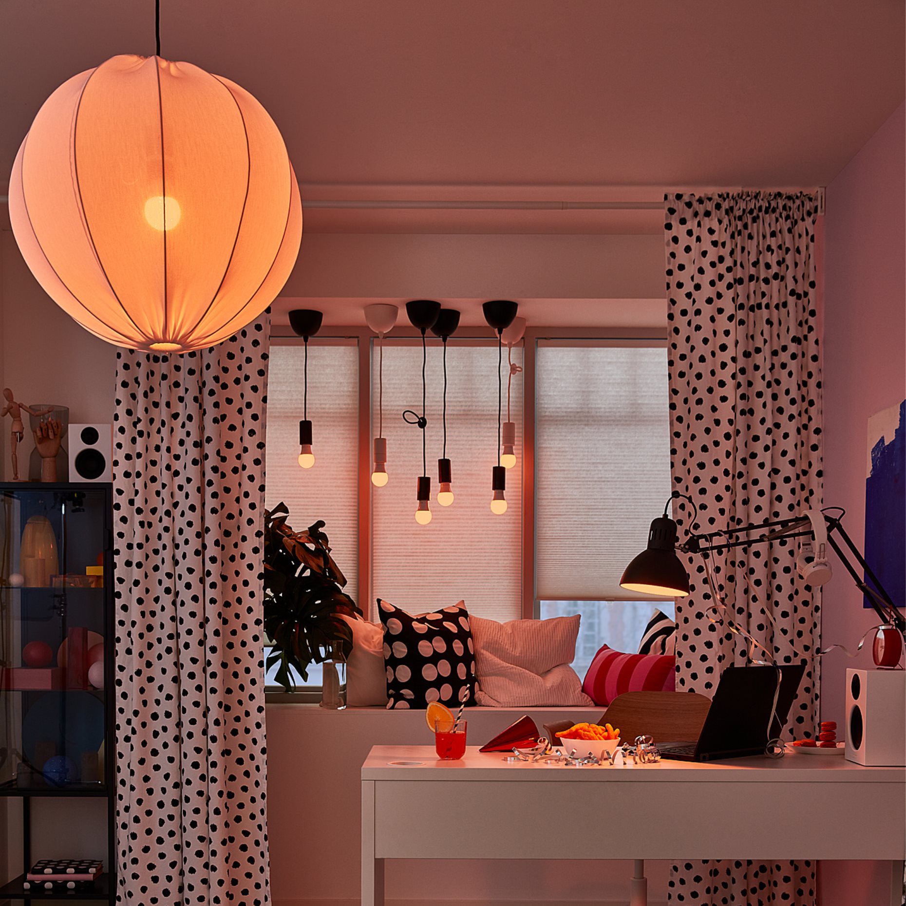 MICKE, desk, 902.143.08