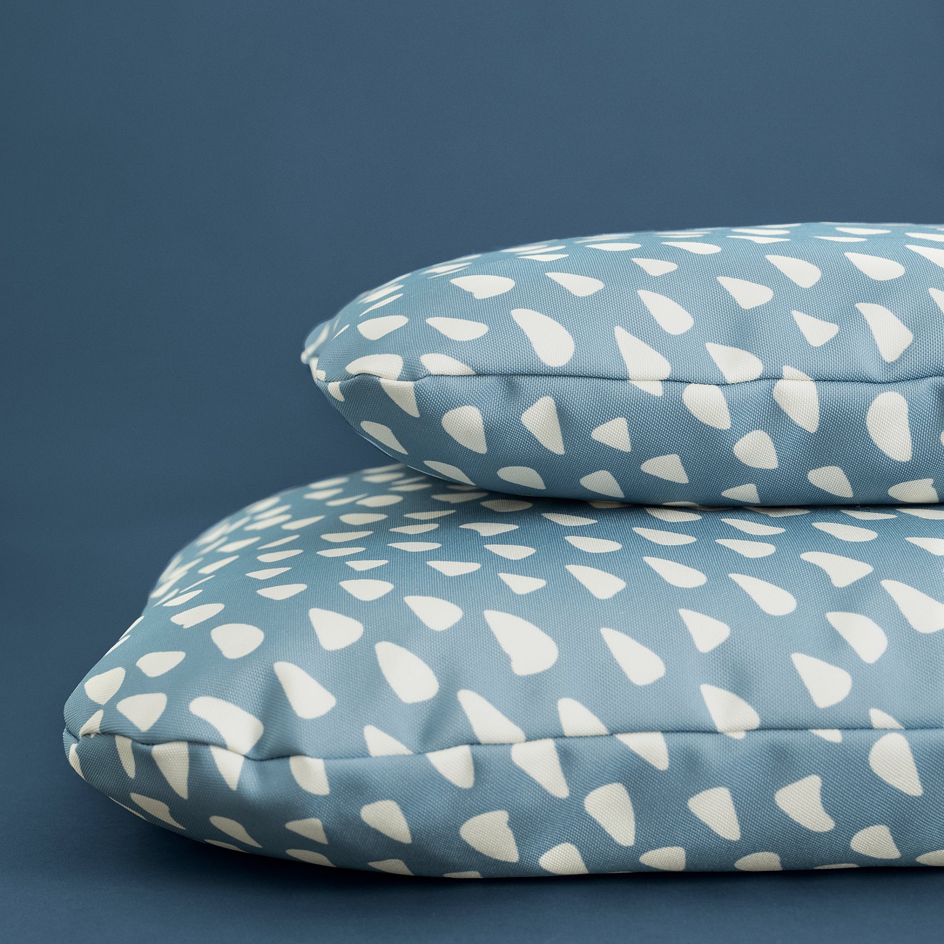 UTSADD, pet cushion, 48x75 cm, 605.677.40