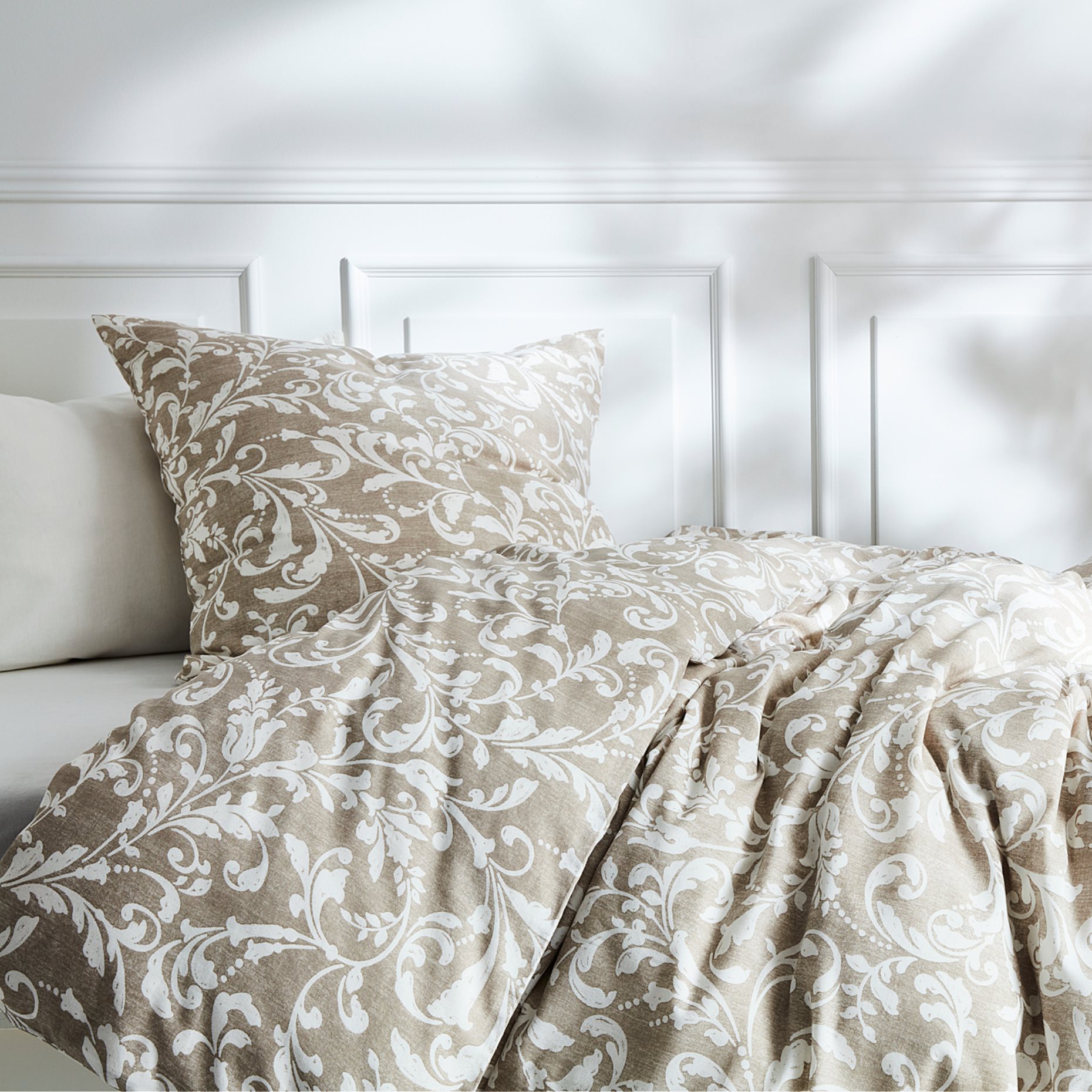 VÅRBRÄCKA, quilt cover and 2 pillowcases, 240x220/50x60 cm, 704.126.01