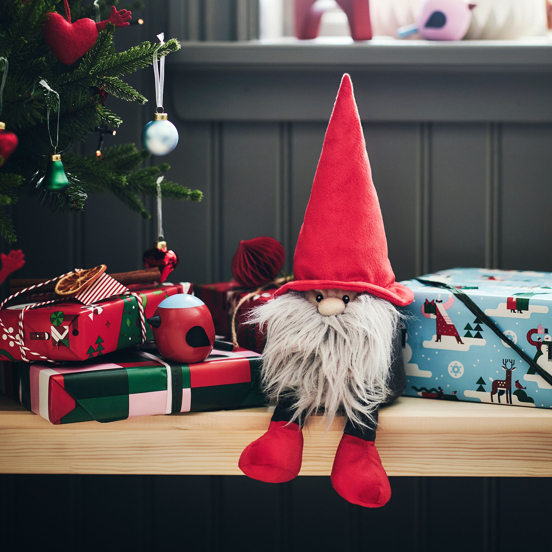 VINTERFINT, decoration Santa Claus sitting, 30 cm, 106.049.95