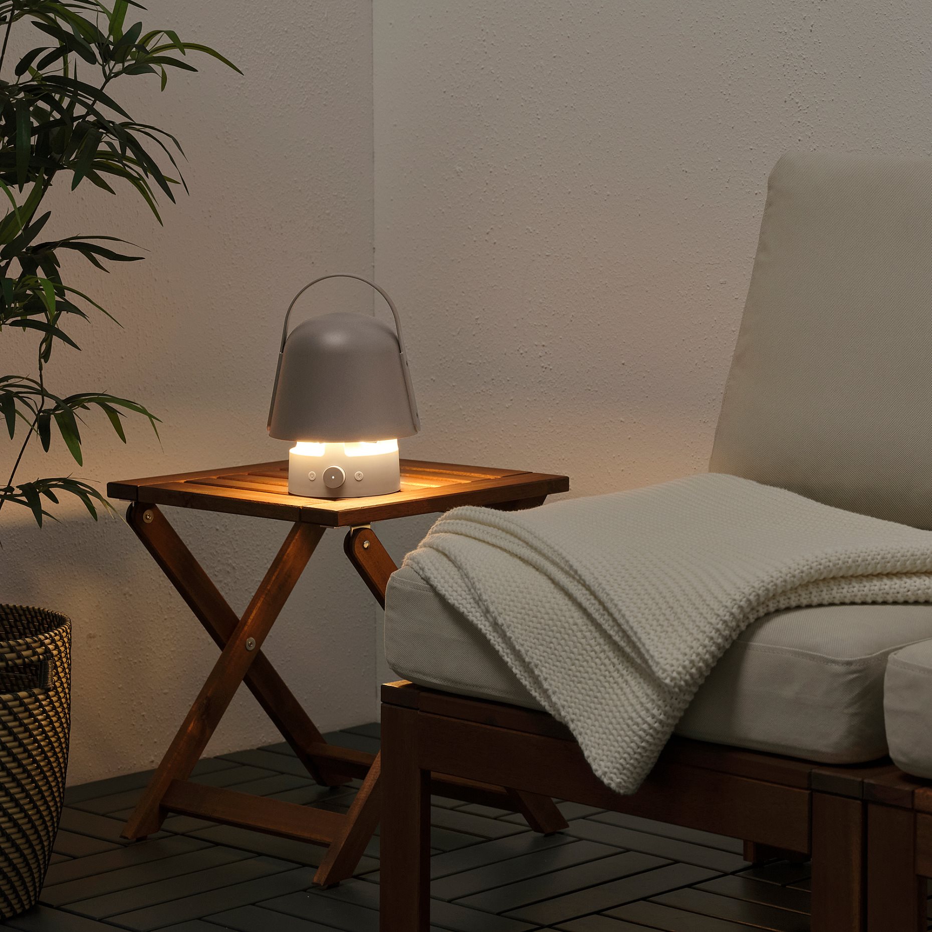 VAPPEBY, bluetooth speaker lamp outdoor, 205.107.36