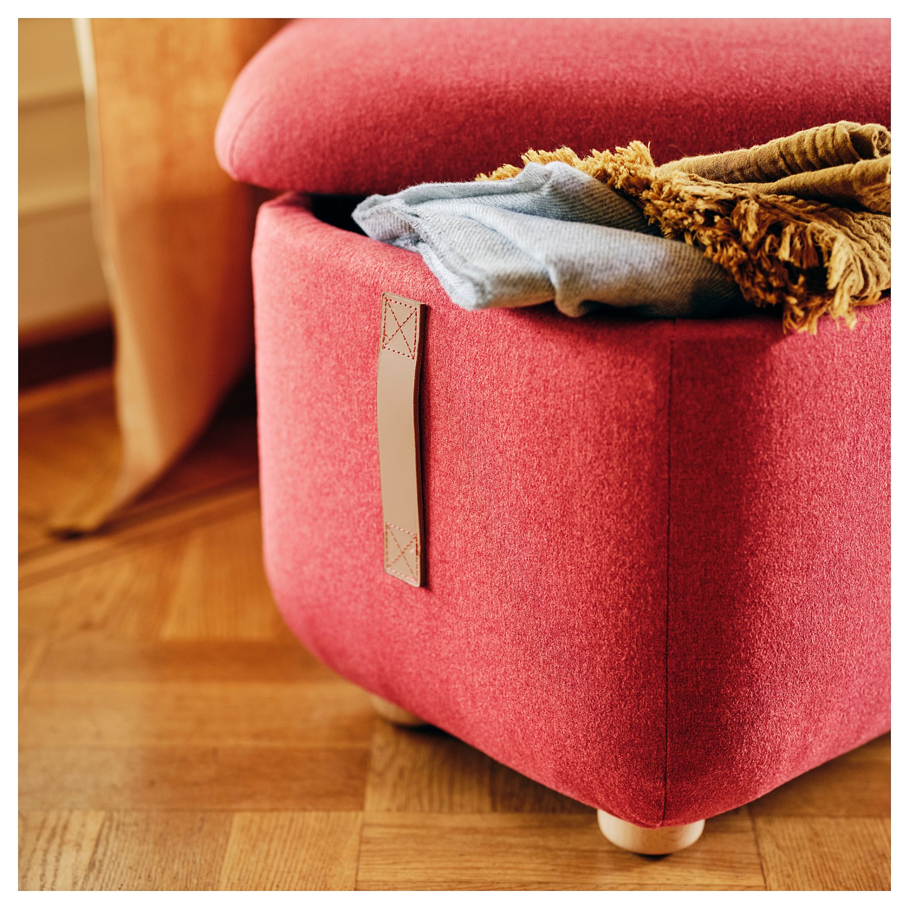 OSKARSHAMN, footstool with storage, 405.216.87
