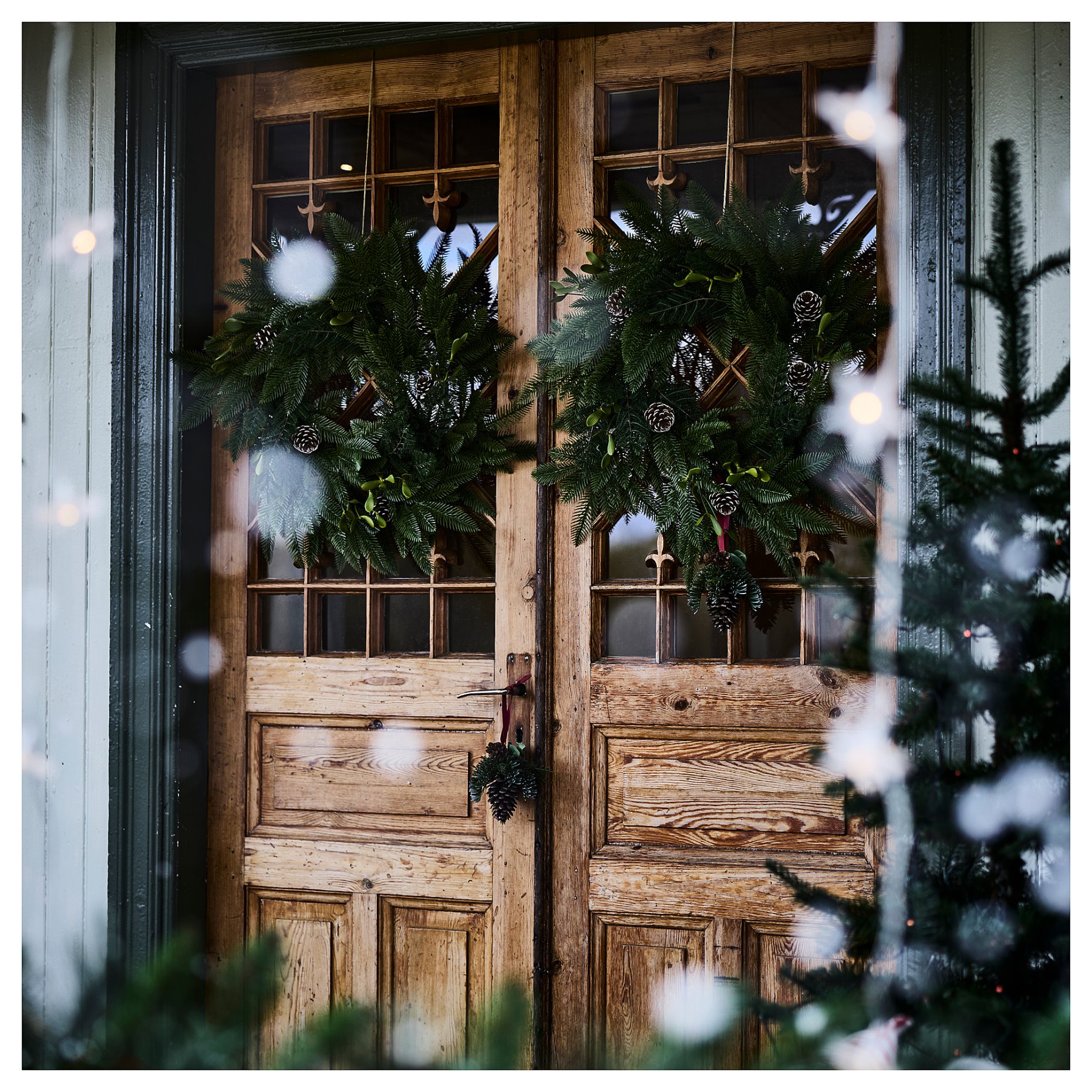 VINTERFINT, artificial wreath In/outdoor pine cone, 60 cm, 406.065.54