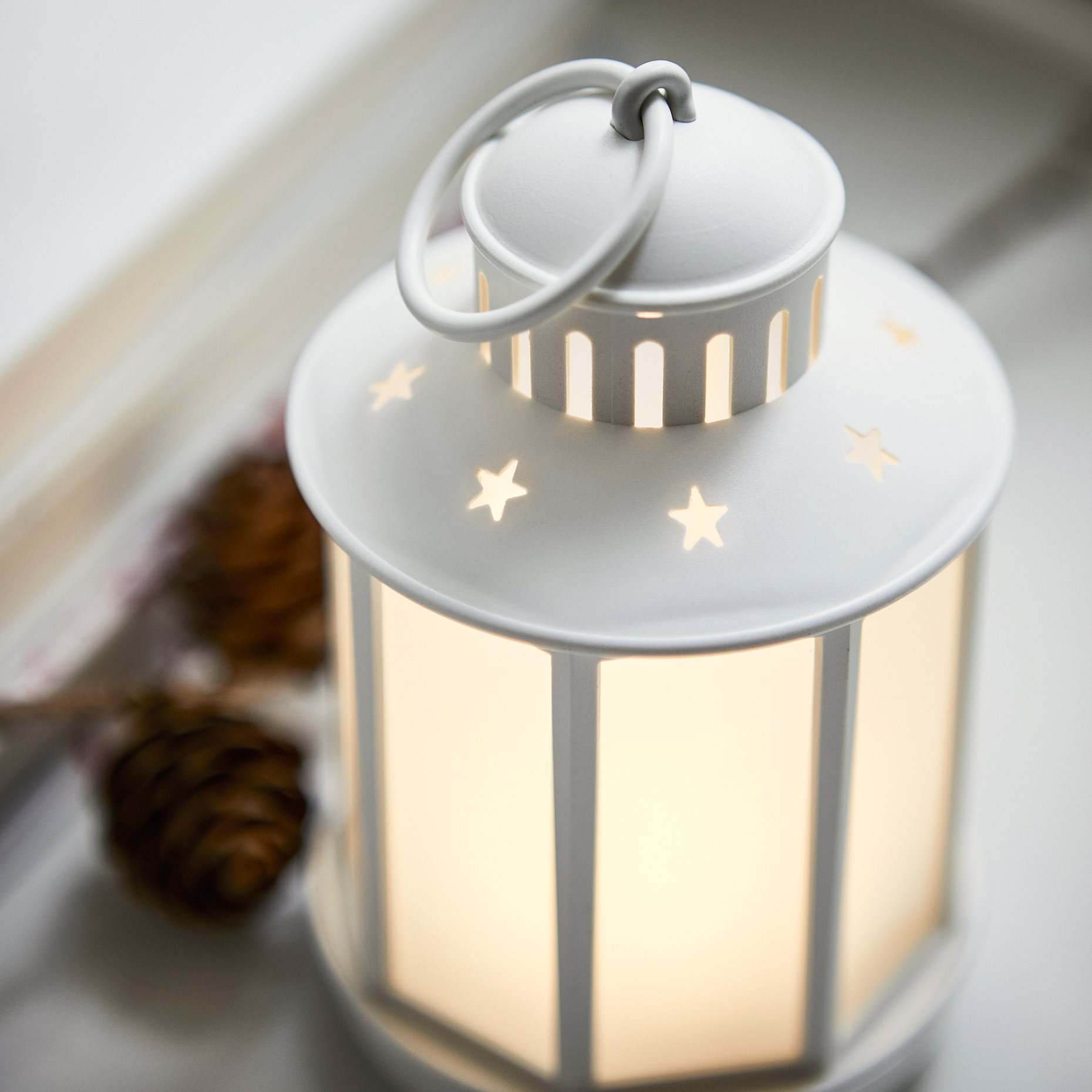 STRÅLA, φανάρι με ενσωματωμένο φωτισμό LED/λειτουργία με μπαταρία, 13 cm, 505.992.18