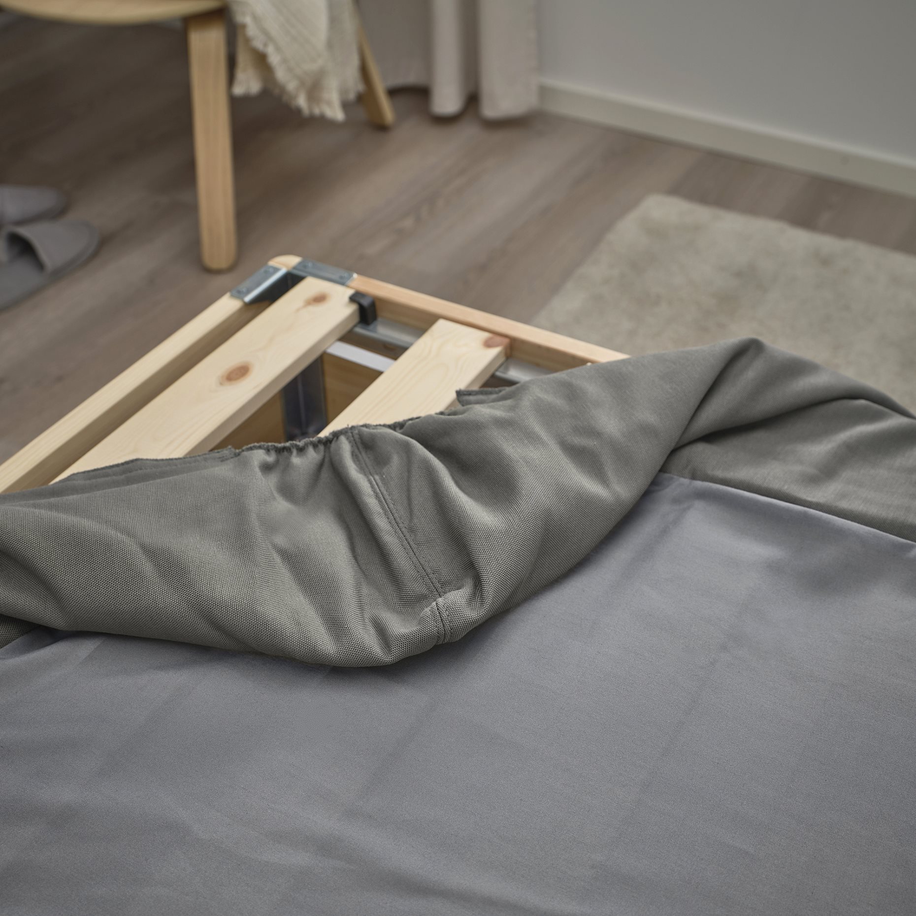 LYNGOR, slatted mattress base with legs, 160x200 cm, 595.544.18