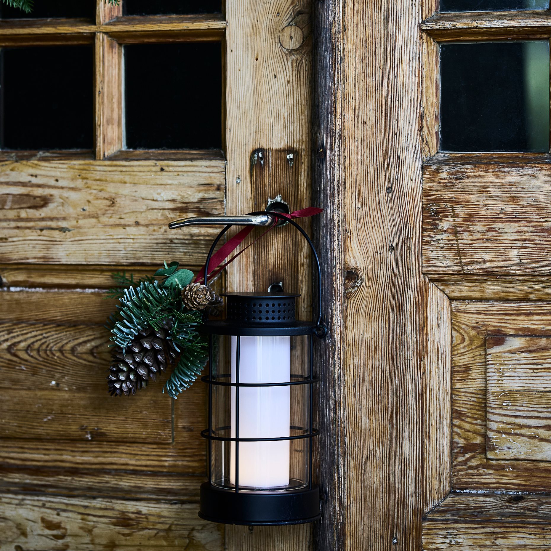 VINTERFINT, τεχνητή κρεμαστή διακόσμηση εσωτερικού/εξωτερικού χώρου/κουκουνάρι, 14 cm, 606.095.56