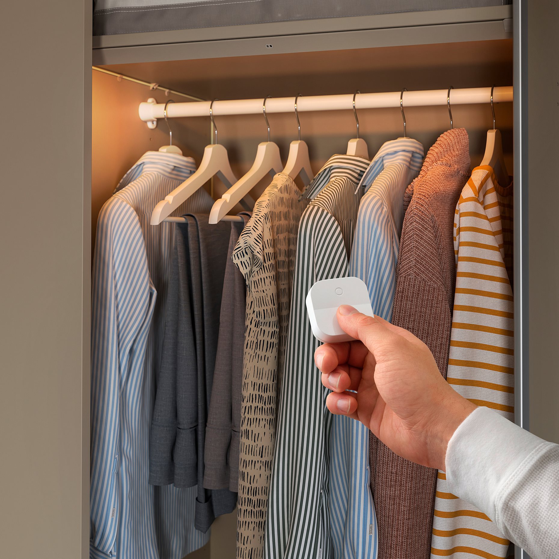 ÖVERSIDAN, ταινία με ενσωματωμένο φωτισμό LED για ντουλάπι με αισθητήρα/συμβατό με ροοστάτη, 46 cm, 705.894.16