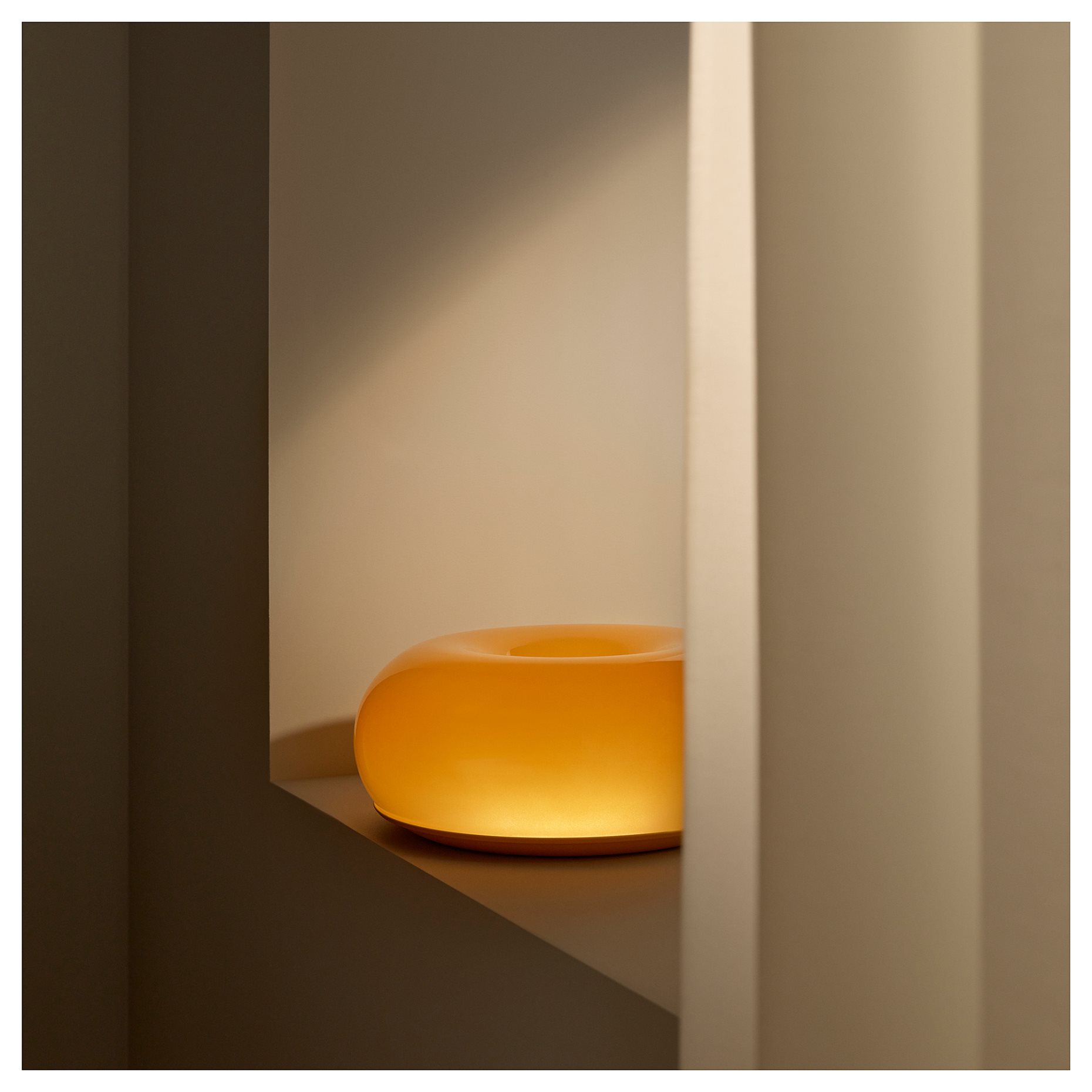VARMBLIXT, table/wall lamp with built-in LED light source/glass/round, 804.991.99