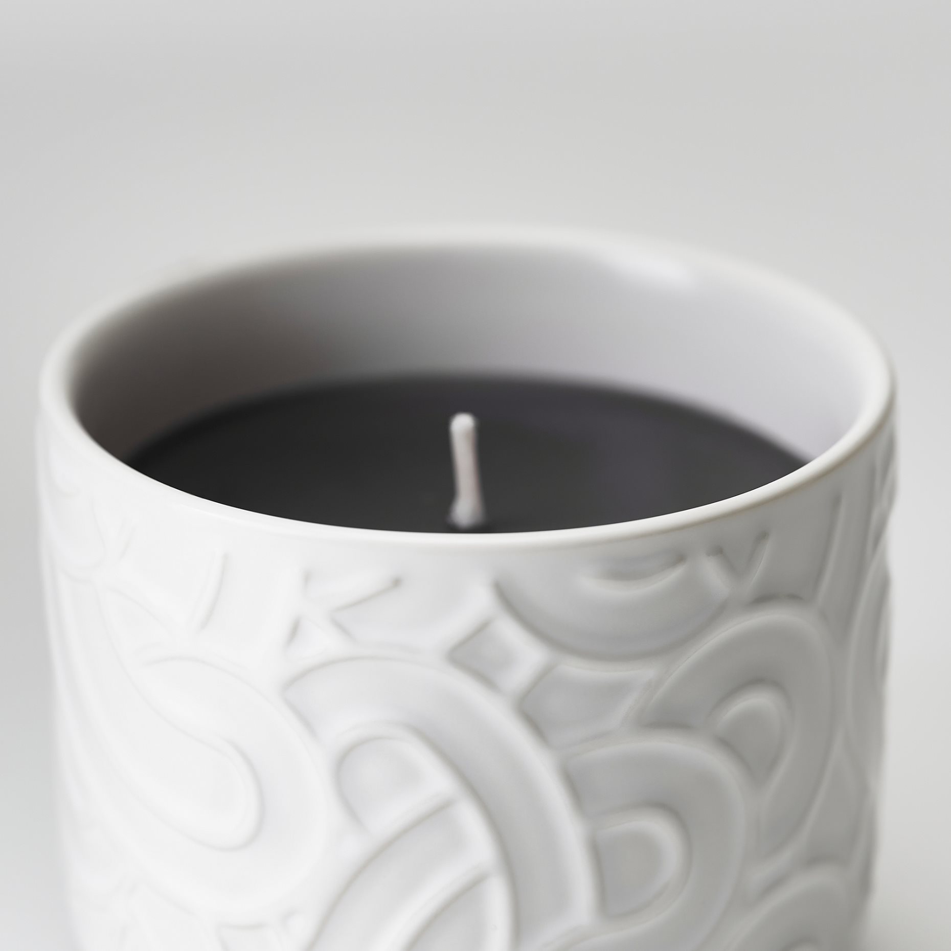 SOTRONN, scented candle in ceramic jar/red berries & vanilla, 25 hr, 805.623.79
