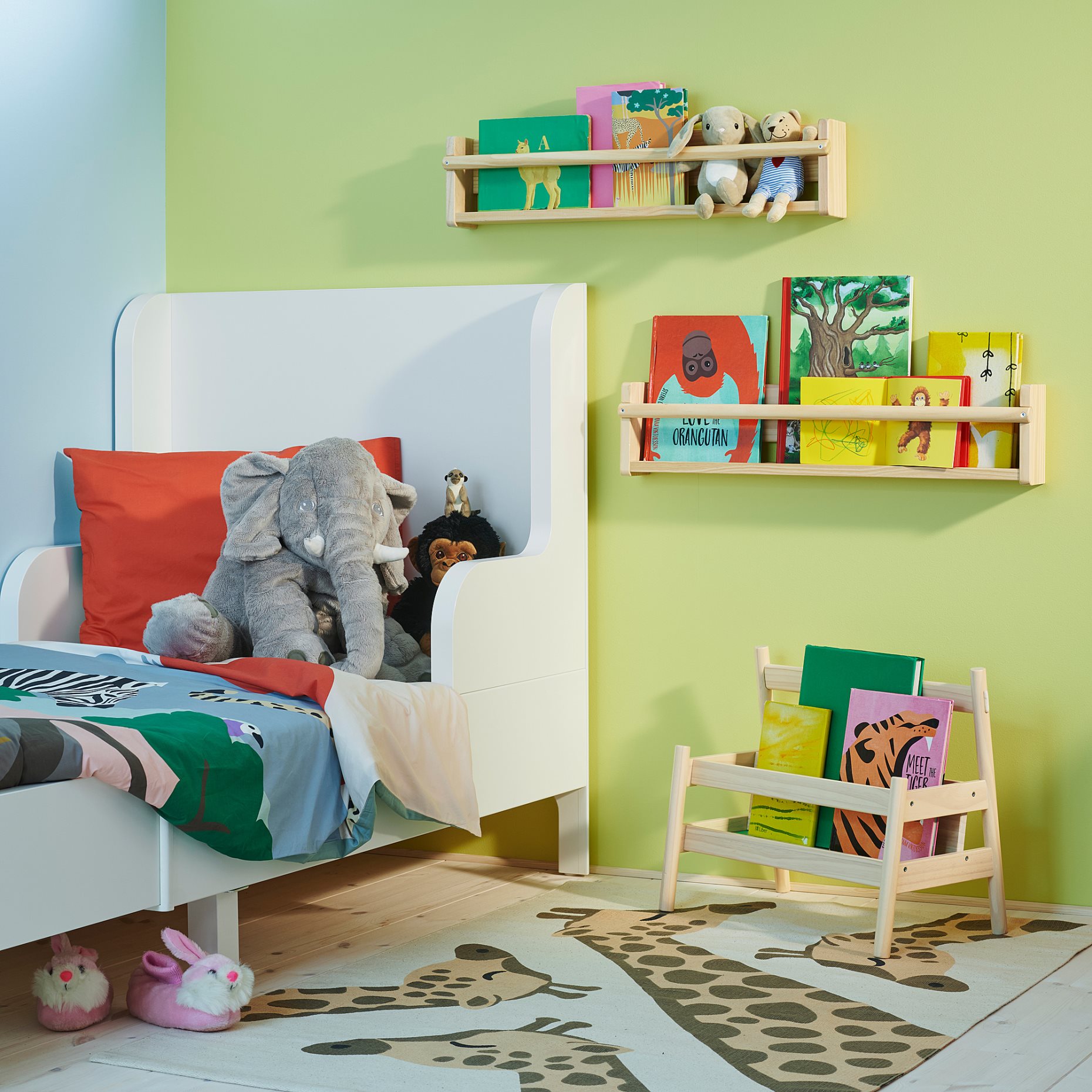 FLISAT, book display, 806.145.66