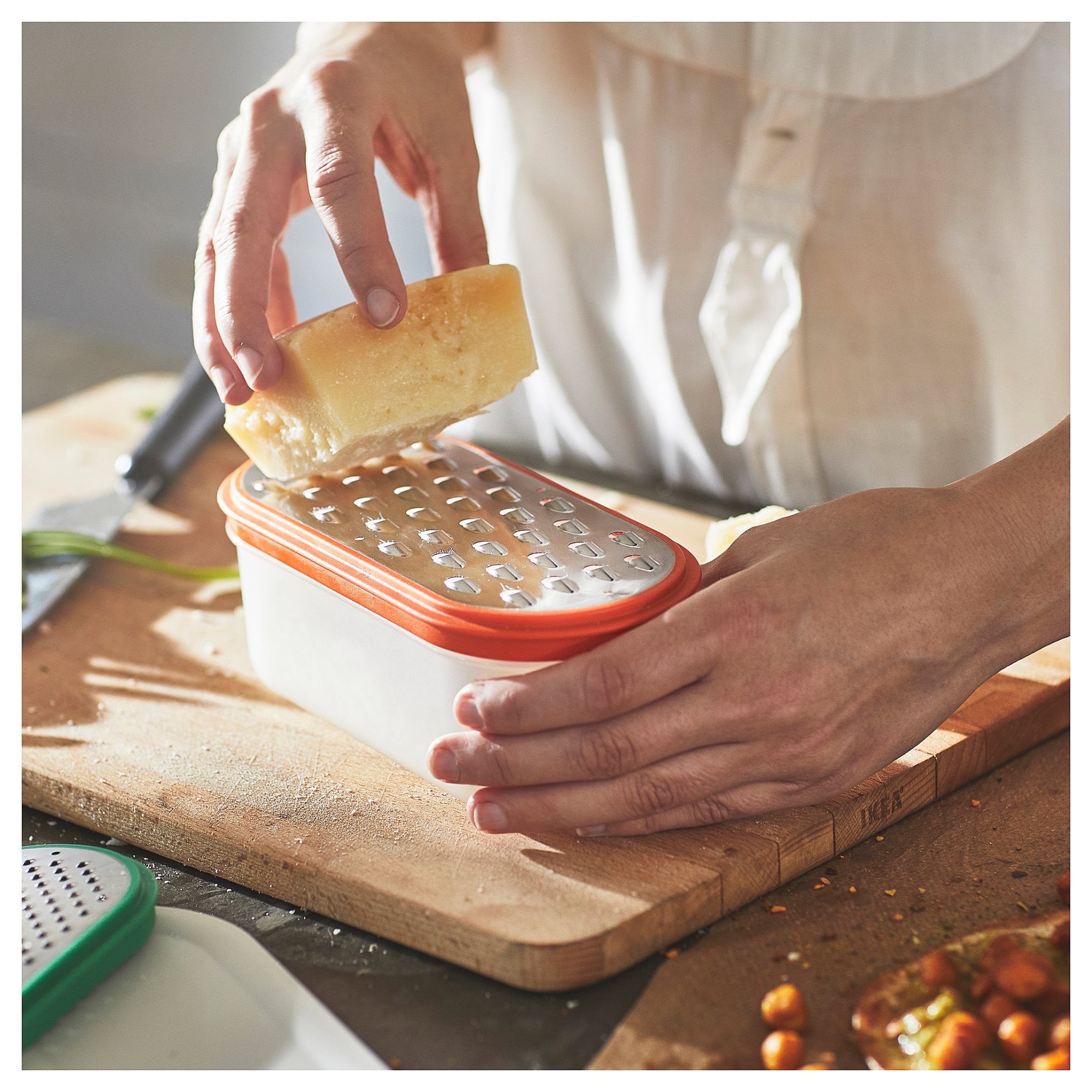UPPFYLLD, grater with container, set of 4, 905.293.89