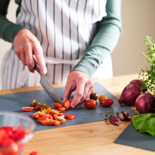 FINFÖRDELA, bendable chopping board/2 pack, 28x36 cm, 506.130.16