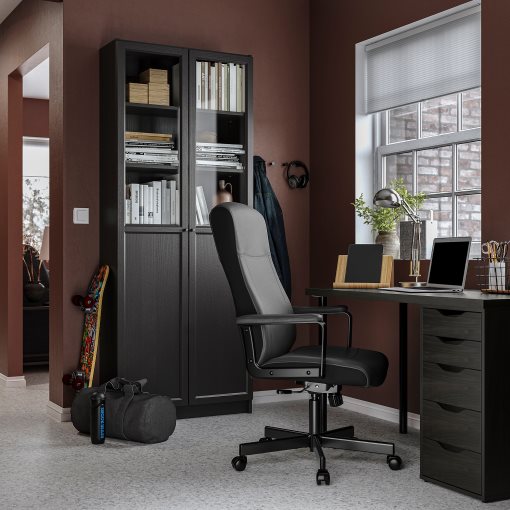 LAGKAPTEN/MILLBERGET/BILLY/OXBERG, desk and storage combination with swivel chair, 394.363.84