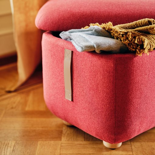 OSKARSHAMN, wing chair with footstool, 994.853.38
