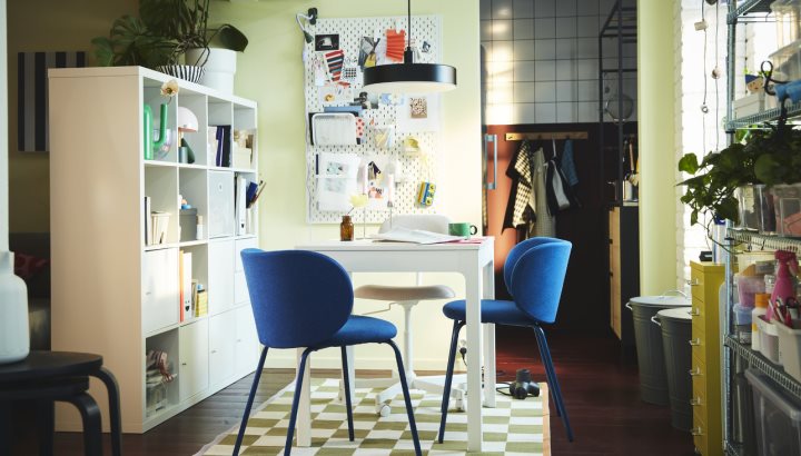 A day in the life of a cosy, colourful dining room