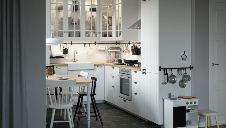 Bake, play and spend time together in this cosy kitchen