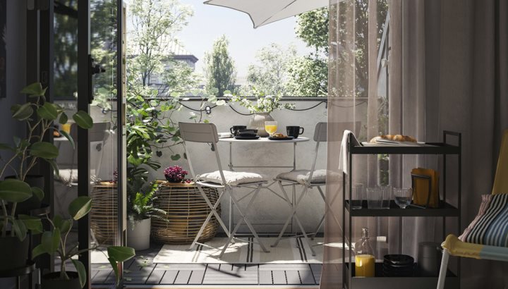 How to decorate a small outdoor space