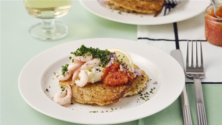Crispy potato rösti with shrimp & caviar